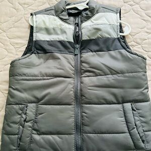 Reebok Boys' Gray & Black Puffer Vest